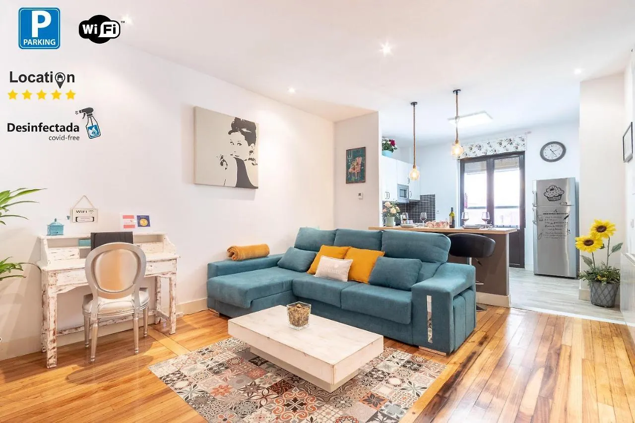 Apartment Between Old Town & Guggenheim!! Private Parking location